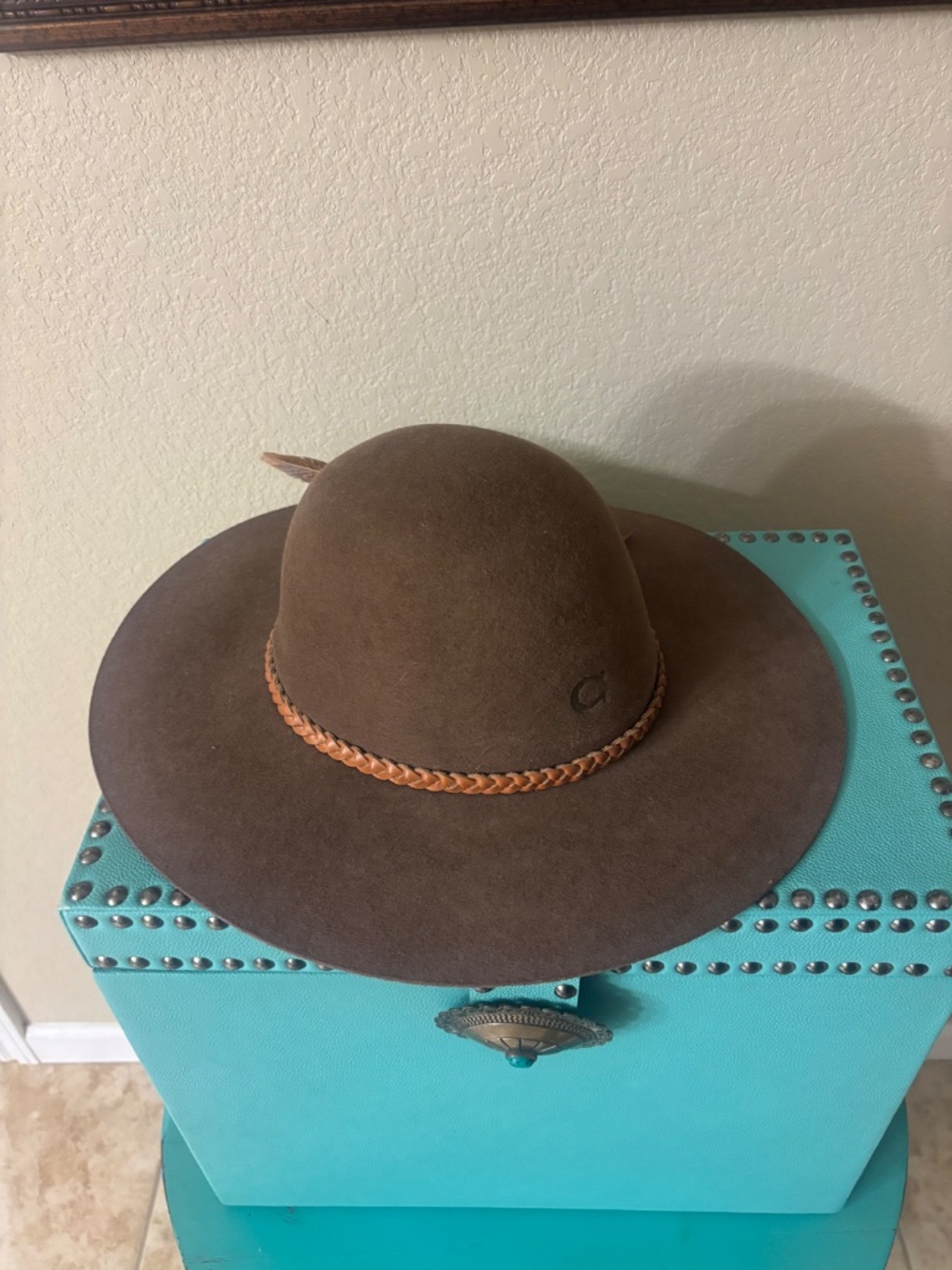 Charlie 1 horse Wanderlust felt fashion hat - Picture 2 of 7